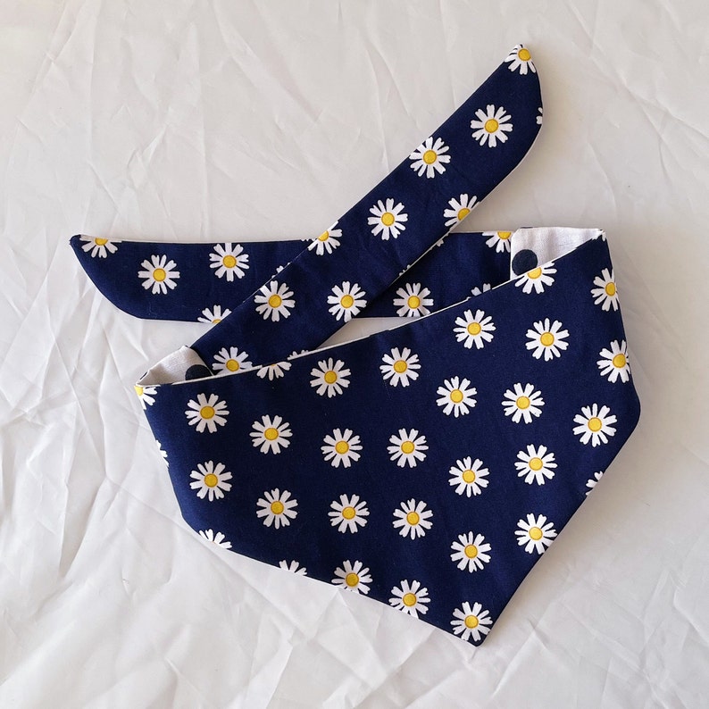 Blue Daisy Print Reversible Pet Bandana. Cat Bandana. Dog Bandana. 100% Cotton. image 3