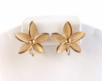 Crown Trifari Flower Clip On Earrings