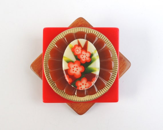 VTG Bakelite Assemblage Brooch - image 2