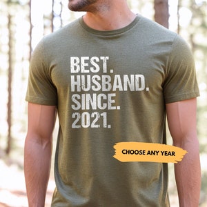 Anniversary Shirt for Men: Funny 'Best Husband Since' - Custom Year Gift afbeelding 1