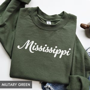Mississippi Sweatshirt, Mississippi Crewneck, State of Mississippi Gift for him, Mississippi gift for her, Vintage Retro Mississippi Hoodie