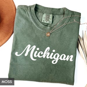 Comfort Colors® Michigan Shirt, State of Michigan Shirt, Michigan gift for him or gift her, Cute Michigan TShirt, Vintage Retro Michigan Tee