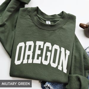 Oregon Sweatshirt, OR Crewneck, State of Oregon Gift for him or her, Vintage Retro Oregon Hoodie, Family Vacation Travel Outfit