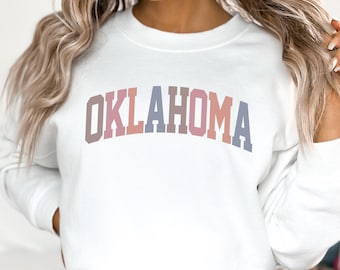 Oklahoma Sweatshirt, OK Crewneck, State of Oklahoma Gift for him or her, Retro Oklahoma Hoodie, Family Vacation Travel Outfit (Spring)