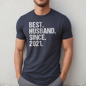 Anniversary Shirt for Men: Funny 'Best Husband Since' - Custom Year Gift afbeelding 5