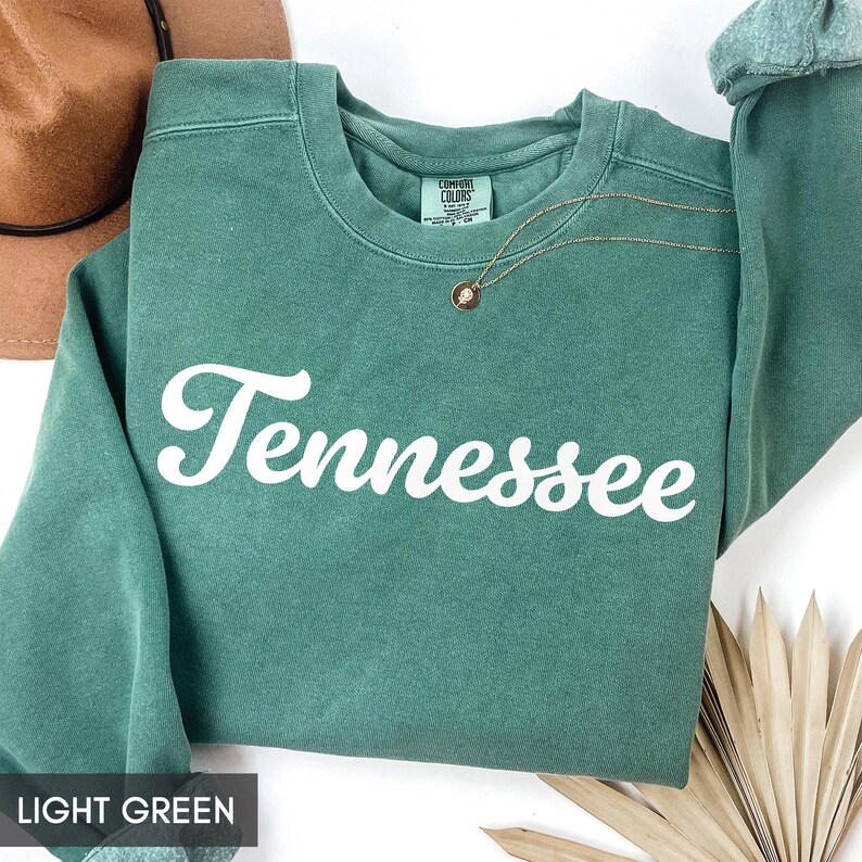 Comfort Colors® Tennessee Sweatshirt, Tennessee Crewneck, State of Tennessee Gift for him or her, Vintage Retro Tennessee Shirt, TN Sweater image 4