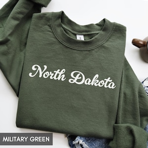 North Dakota Sweatshirt, North Dakota Crewneck, State of North Dakota Gift for him, ND gift for her, Vintage Retro North Dakota Hoodie