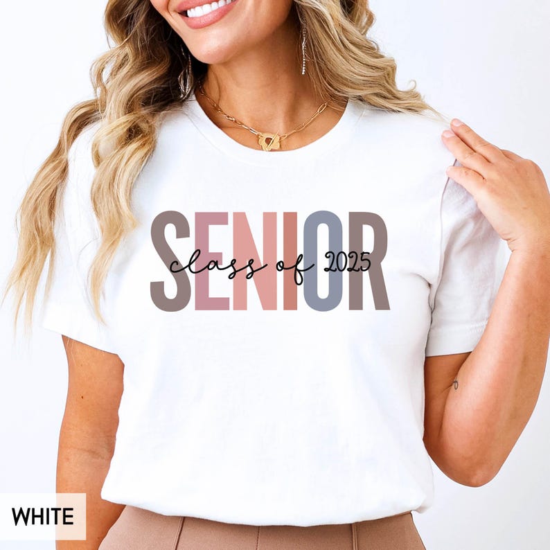 Camiseta para graduados, Camiseta de la promoción de 2025, Camiseta para estudiantes de último año de universidad, Camiseta para estudiantes de último año de secundaria, Camiseta para graduados de 2025, Camiseta para la promoción de 2026, Regalo para ella, para él, Regalo de graduación imagen 1