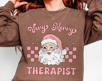 Comfort Colors® Therapist Long Sleeve Christmas t-shirt, Pink Retro Santa School Therapist tee, Very Merry Licensed Therapist, LSCW LMFT