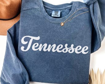 Comfort Colors® Tennessee Sweatshirt, Tennessee Crewneck, State of Tennessee Gift for him or her, Vintage Retro Tennessee Shirt, TN Sweater