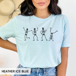 Chemise d'Halloween, Chemise d'automne, Chemise squelette de danse, T-shirt d'Halloween, Jolie chemise squelette, Tenue d'Halloween, Pour femme, Pour homme image 4