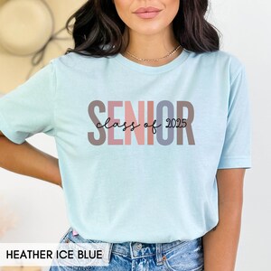 Camiseta para graduados, Camiseta de la promoción de 2025, Camiseta para estudiantes de último año de universidad, Camiseta para estudiantes de último año de secundaria, Camiseta para graduados de 2025, Camiseta para la promoción de 2026, Regalo para ella, para él, Regalo de graduación imagen 4