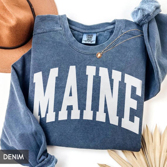 Comfort Colors® Maine Sweatshirt, State of Maine Gift for him her, Vintage Retro Maine Hoodie, Maine Family Vacation Travel outfit