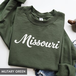 Missouri Sweatshirt, Missouri Crewneck, State of Missouri Gift for him, Missouri gift her, Vintage Retro Missouri Hoodie, Missouri Sweater