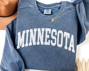 Comfort Colors® Minnesota Sweatshirt, State of Minnesota Gift for him her, Vintage Retro Minnesota Hoodie, Minnesota Family Vacation Travel