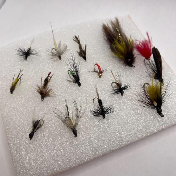 accardo fishing lures The Encyclopedia of Old Fishing Lures Made in North America, Volume 1 –  Collector Bookstore main image 1