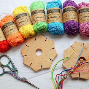 Wooden Braiding Star Starter Kit | Craft Kits for Kids UK, DIY Kit, Braiding Kit, Friendship bracelets, Craft Kit, Beginner Craft Kit, Yarn
