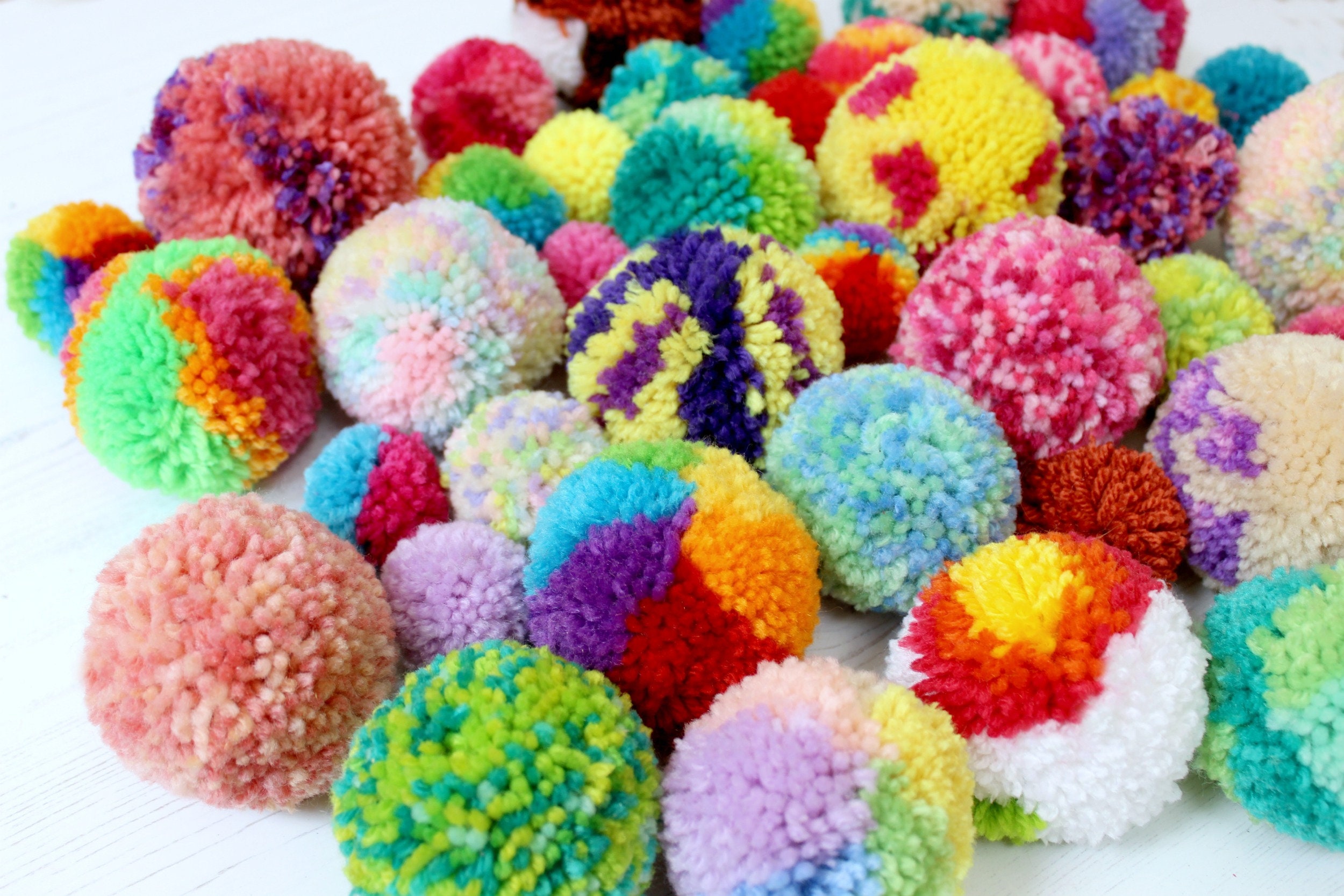 Large Pom Pom Maker Starter Kit Pom Pom Kit UK, Craft Kits for Kids UK