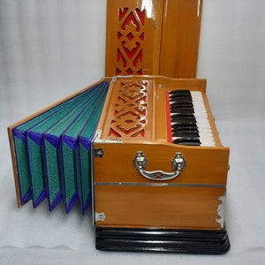 Special 4 Stops Harmonium /32 Keys /Multi Fold Bellow /Double Reeds Light Weight For Bhajan Kirtan Yoga Mantra Chant With Carry Bag image 7
