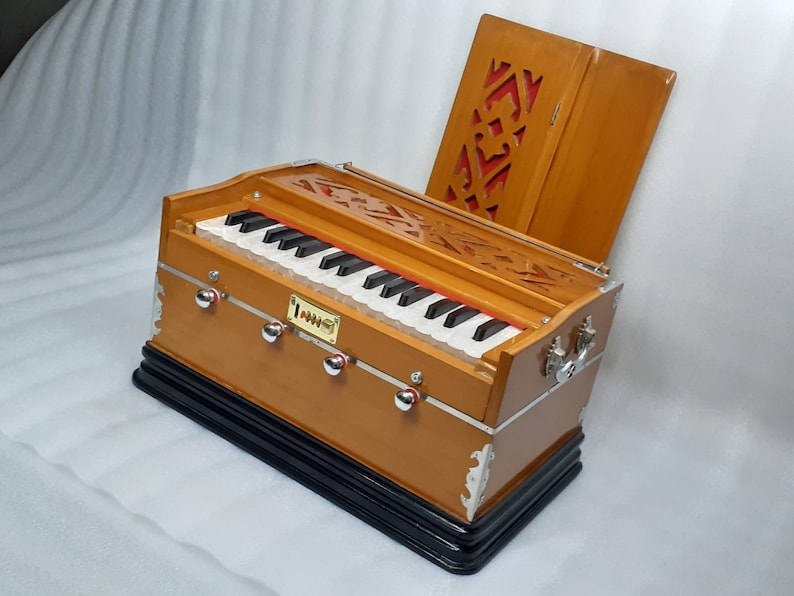 Special 4 Stops Harmonium /32 Keys /Multi Fold Bellow /Double Reeds Light Weight For Bhajan Kirtan Yoga Mantra Chant With Carry Bag image 4