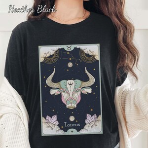 Stier Tarot Shirt, Sternzeichen Grafik T-Shirt, Stier Geburtstagsgeschenk für Sie, Astrologie Shirt, Stier Saison T-Shirt, Erdzeichen Boho T-Shirt