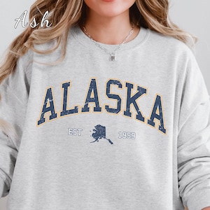 Vintage Alaska Sweatshirt, Alaska Travel Gift, Alaska Skiing Sweater, Camping Crewneck