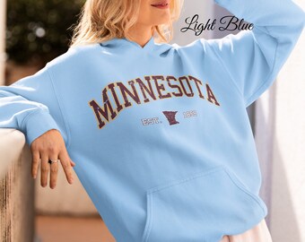 Vintage Style Minnesota Hoodie: Retro College Apparel - Etsy Israel