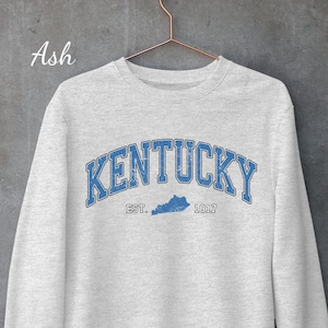 Vintage Style Kentucky Sweatshirt Gift for Student or Family Travel Vacation