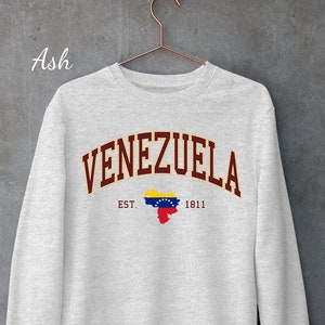 Retro Vintage Venezuela Sweatshirt Gift for Hometown or Sports Fan