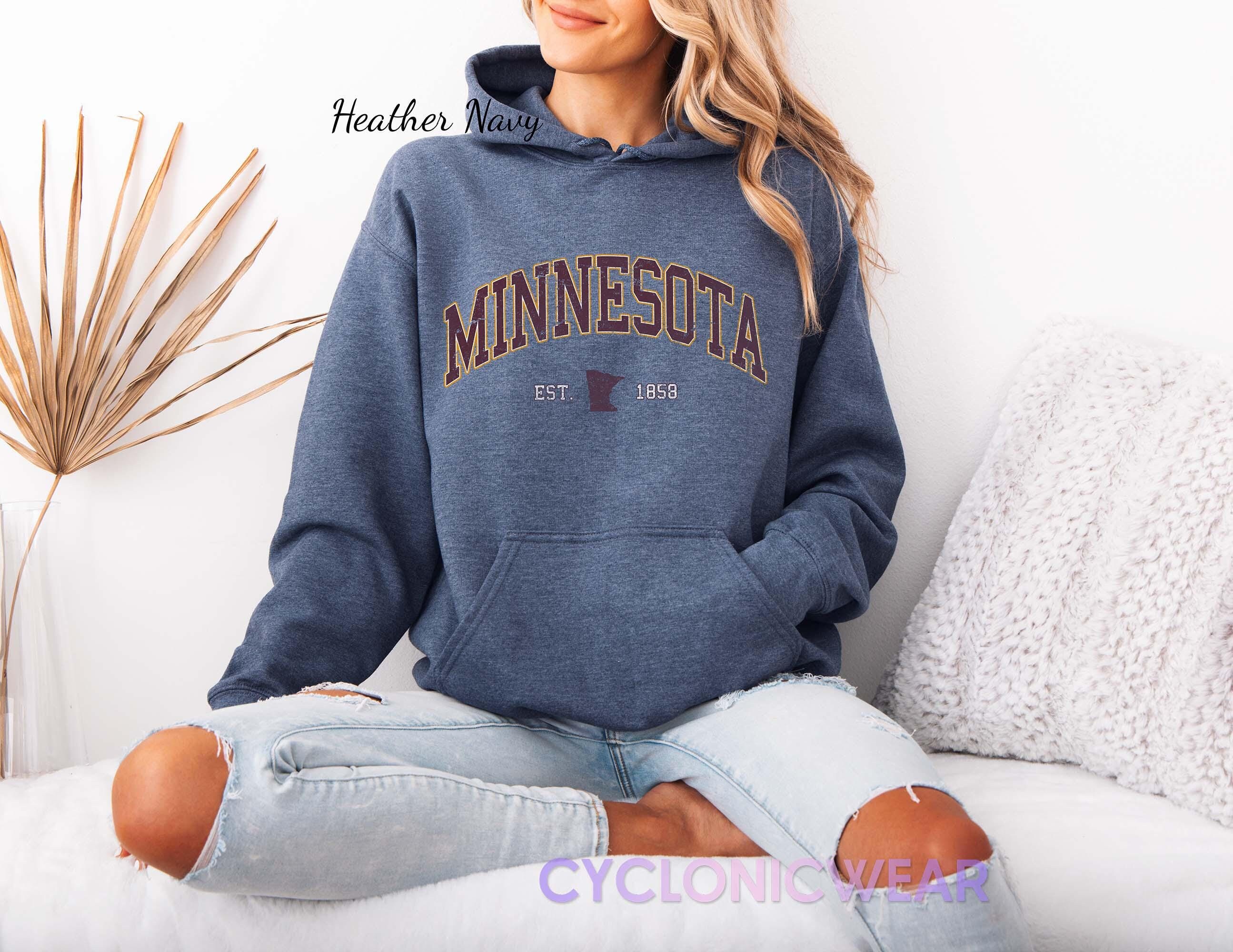 Vintage Style Minnesota Hoodie: Retro College Apparel - Etsy Israel