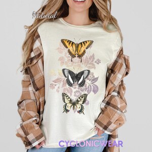 Vintage Schmetterlings-Hemd | 90er Jahre Ästhetisches Grafik-T-Shirt | Retro Natur T-Shirt | Boho Schmetterling Top | Cottagecore Geschenk für Sie