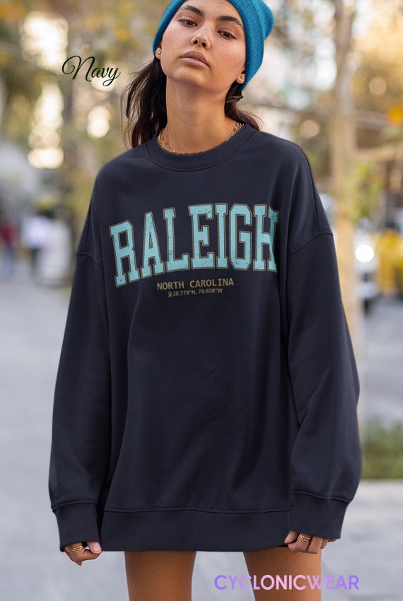 Vintage Raleigh North Carolina Sweatshirt, Carolina Travel Gift, USA  Vacation Gift, University Student Graduation Gift, Trendy Sweater -   Denmark