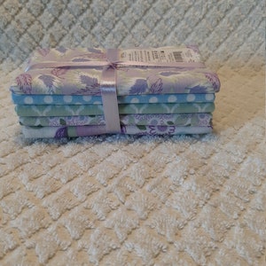 Fabric Palette Fat Quarter Bundle Lot of 5 Birds & Feathers