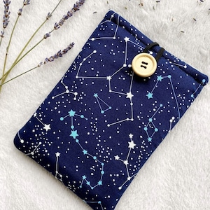 Constellation Kindle Sleeve, Kindle Paperwhite Case, Kindle Oasis Cover, Bookish Gifts, Kindle Purse, Book Accessories, Padded Kindle Pouch