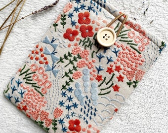 Etui Kindle à fleurs brodées, Étui pour Kindle, Paperwhite pour Kindle, Cadeaux livresques, Protège-livre, Pochette rembourrée pour Kindle, Accessoires pour livres