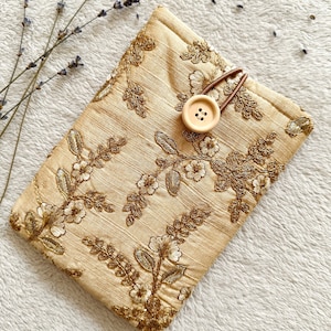 Embroidered Kindle Sleeve, Kindle Paperwhite and Scribe Case, Floral Kindle Cover, Book & Kindle Accessories, Bookish Gifts for Readers