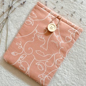 Pink Abstract Kindle Sleeve, Paperwhite and Scribe Case, Padded Kindle Oasis Cover, Book & Kindle Accessories, Bookish Gifts for Readers