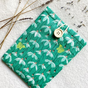 Floral Kindle Sleeve, Kindle Paperwhite and Scribe Case, Padded Kindle Cover, Book & Kindle Accessories, Bookish Gifts for Readers