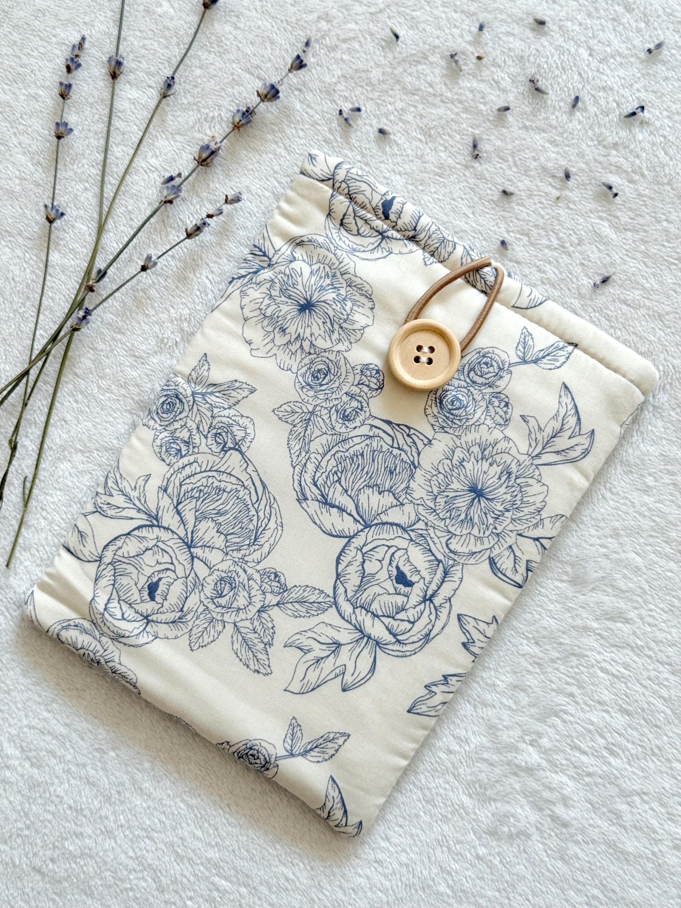 Floral Kindle Sleeve, Kindle Paperwhite Colorsoft and Scribe Case, Padded Kindle Cover, Bookish Gifts for Readers, Book & Kindle Accessories