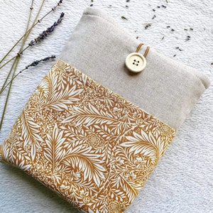 Protège-livre William Morris avec poche, couverture de livre rembourrée, jaquette moutarde, pochette pour livre, accessoires de livre, cadeaux livresques, protège-livre