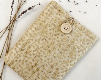 Borduurbloem Kindle Sleeve, Kindle Paperwhite Case, Beige Kindle Oasis Cover, Boek Lover Gift, Boekaccessoires, Gewatteerde Kindle Pouch