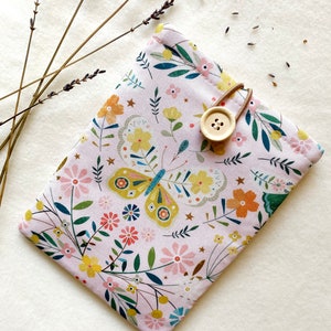Floral Butterfly Kindle Sleeve, Paperwhite and Scribe Case, Padded Kindle Oasis Cover, Book & Kindle Accessories, Bookish Gifts for Readers