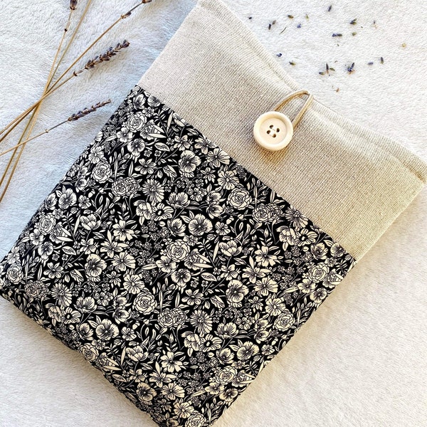Flowers Book Sleeve with Pocket, Padded Book Cover, Black Book Jacket, Fabric Book Pouch, Book Accessories, Bookish Gifts, Book Protector