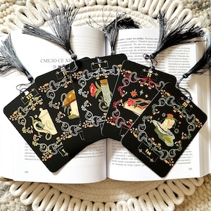 Marcapáginas de Tarot de Fantasía Floral con Borla, Accesorio para Libros, Regalo para Amantes de la Lectura, Sujetapáginas, Regalos para Lectores, Marcapáginas Negros