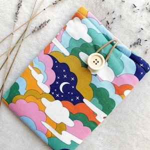Capa Moon para Kindle, compatível com Kindle Paperwhite e Scribe, capa acolchoada para Kindle Oasis, acessórios para livros e Kindle, presentes literários para leitores.
