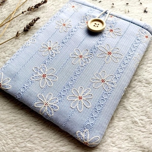 Embroidery Daisy Kindle Sleeve, Kindle Paperwhite Case, Floral Kindle Oasis Cover, Book Lover Gift, Padded Kindle Pouch, Book Accessories image 2