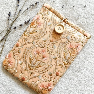 Embroidered Kindle Sleeve, Kindle Paperwhite and Scribe Case, Floral Kindle Cover, Book & Kindle Accessories, Bookish Gifts for Readers
