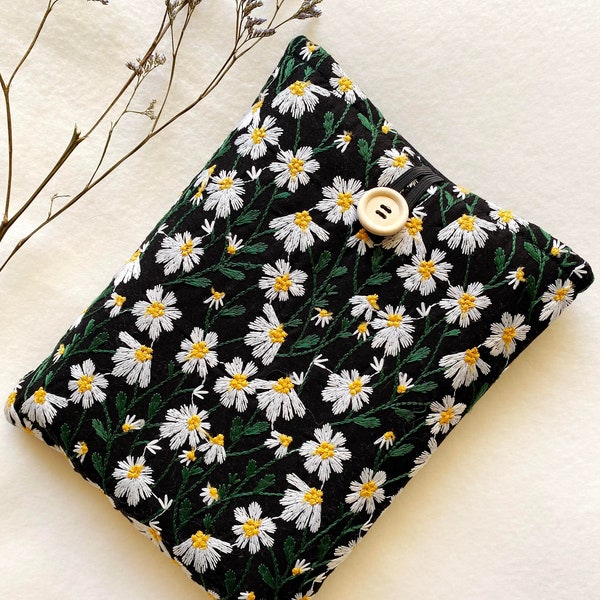 Capa para livro bordada, capa acolchoada para livro, bolsa para livro com estampa de margaridas, acessórios para livros e Kindle, presentes para leitores, bolsa para livros, estojo para caderno