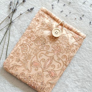Embroidered Kindle Sleeve, Kindle Paperwhite and Scribe Case, Floral Kindle Cover, Book & Kindle Accessories, Bookish Gifts for Readers