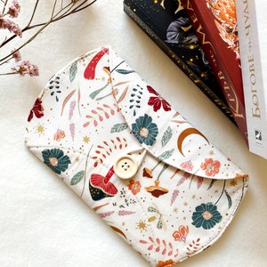 Mushroom Kindle Pouch, Padded Kindle Sleeve, Kindle Paperwhite Case, Bookish Gifts, Book Accessories, Floral Kindle Cover, Kindle Protector